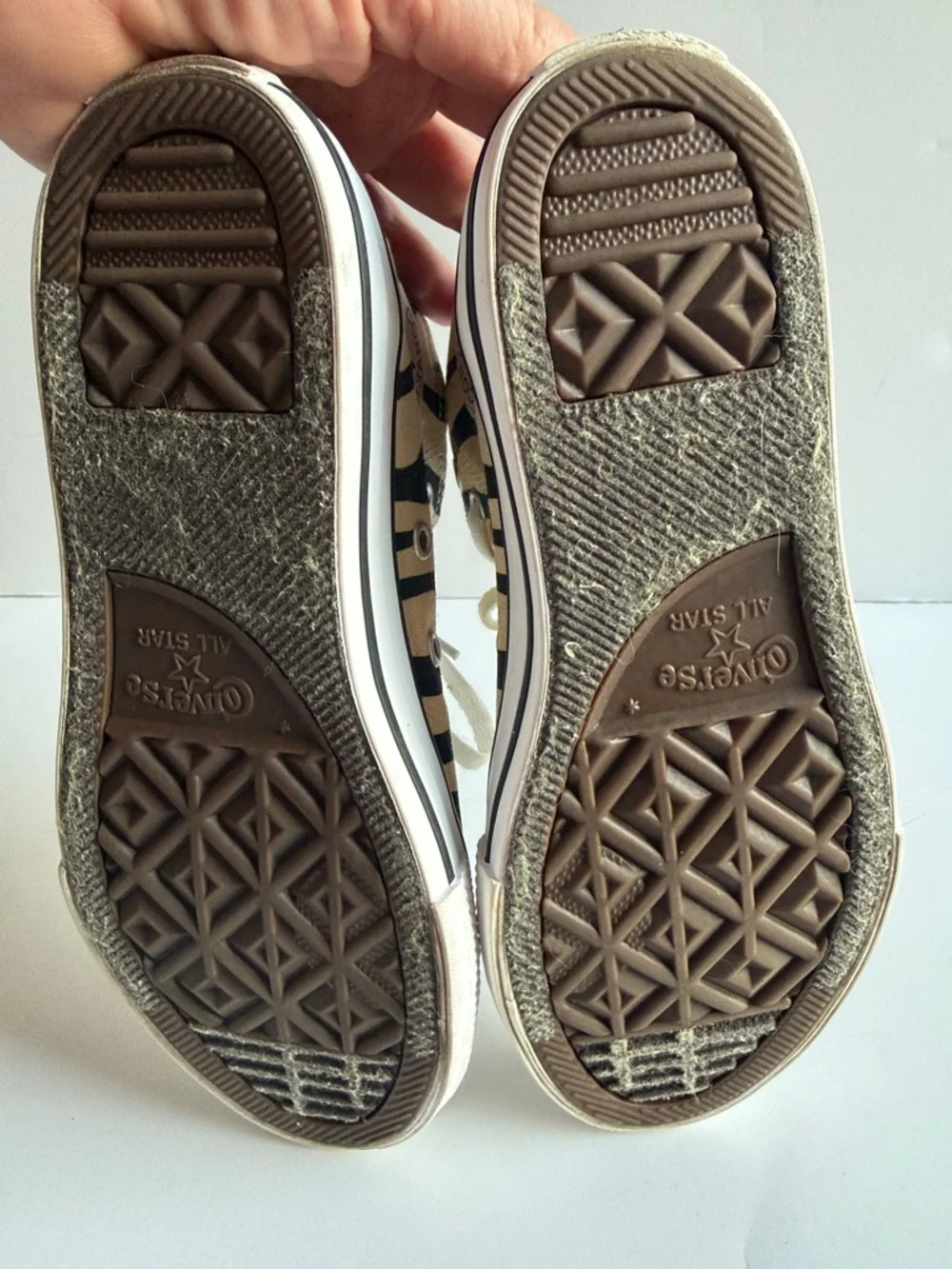 Converse All Star Kids High-Top Zebra Stripe Sneakers tennis shoes sz 3 5 35